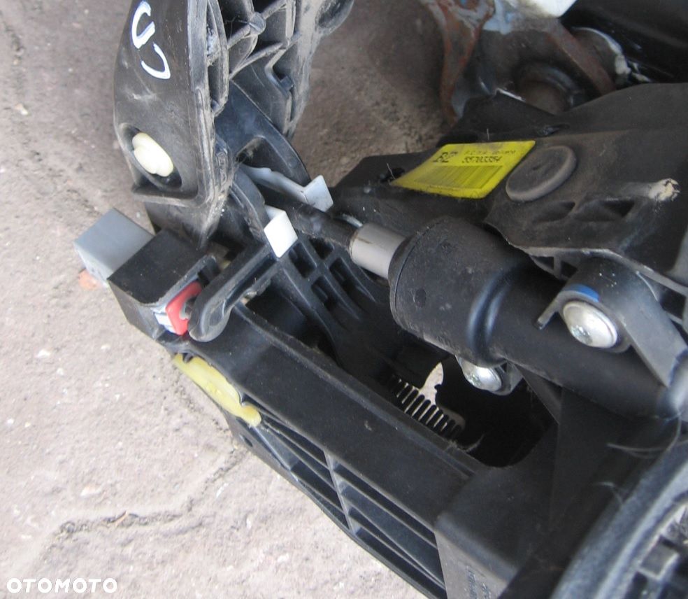 pedał sprzęgła hamulca gazu OPEL CORSA D - 2