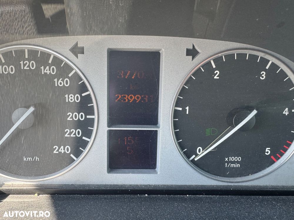 Mercedes-Benz B 200 CDI - 12