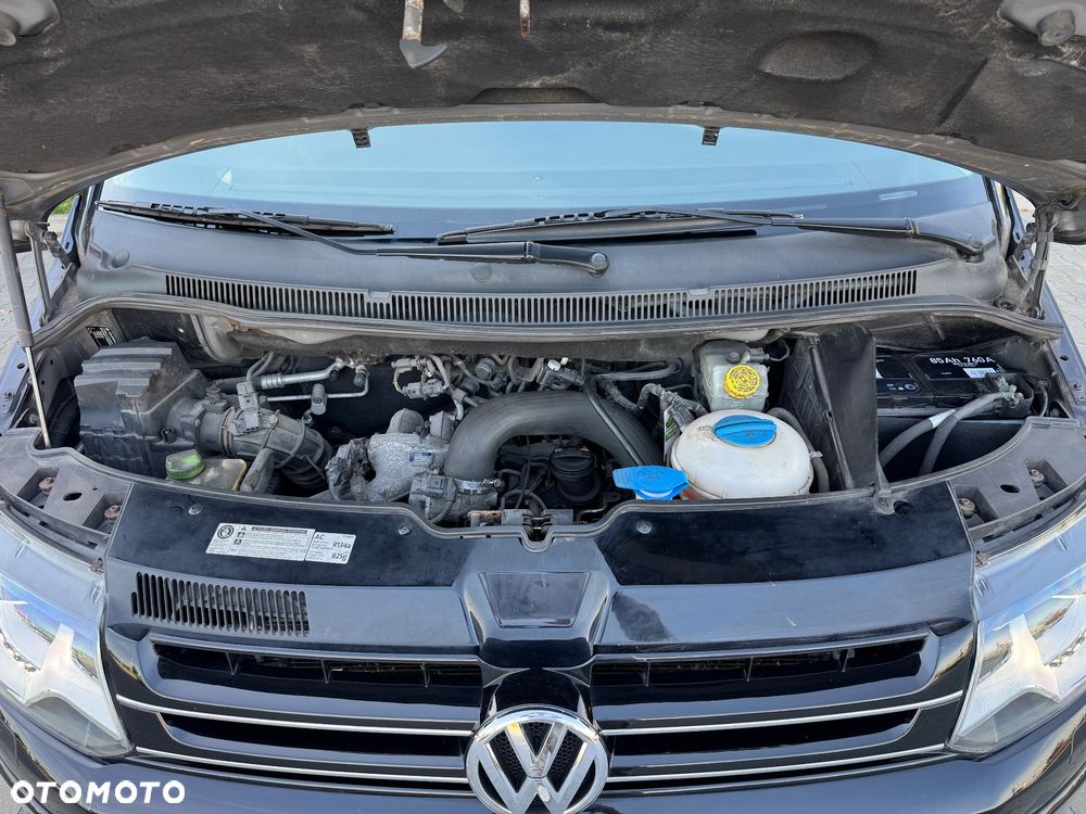 Volkswagen Caravelle - 17