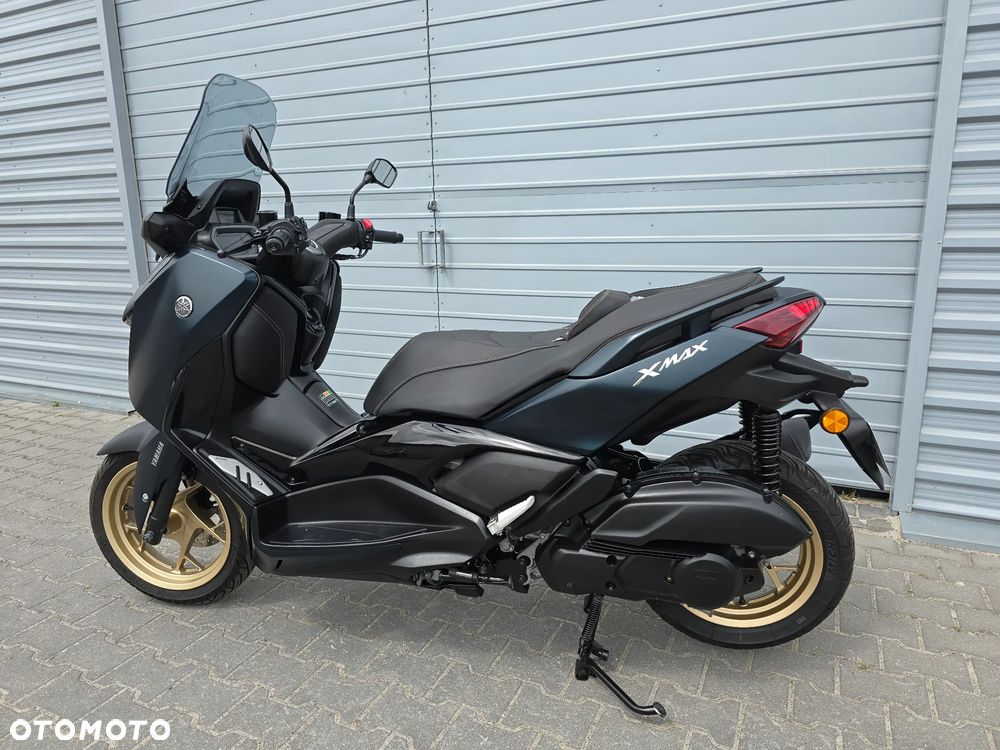 Yamaha X-max - 15