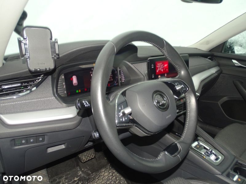 Skoda Octavia 2.0 TDI Style DSG - 10