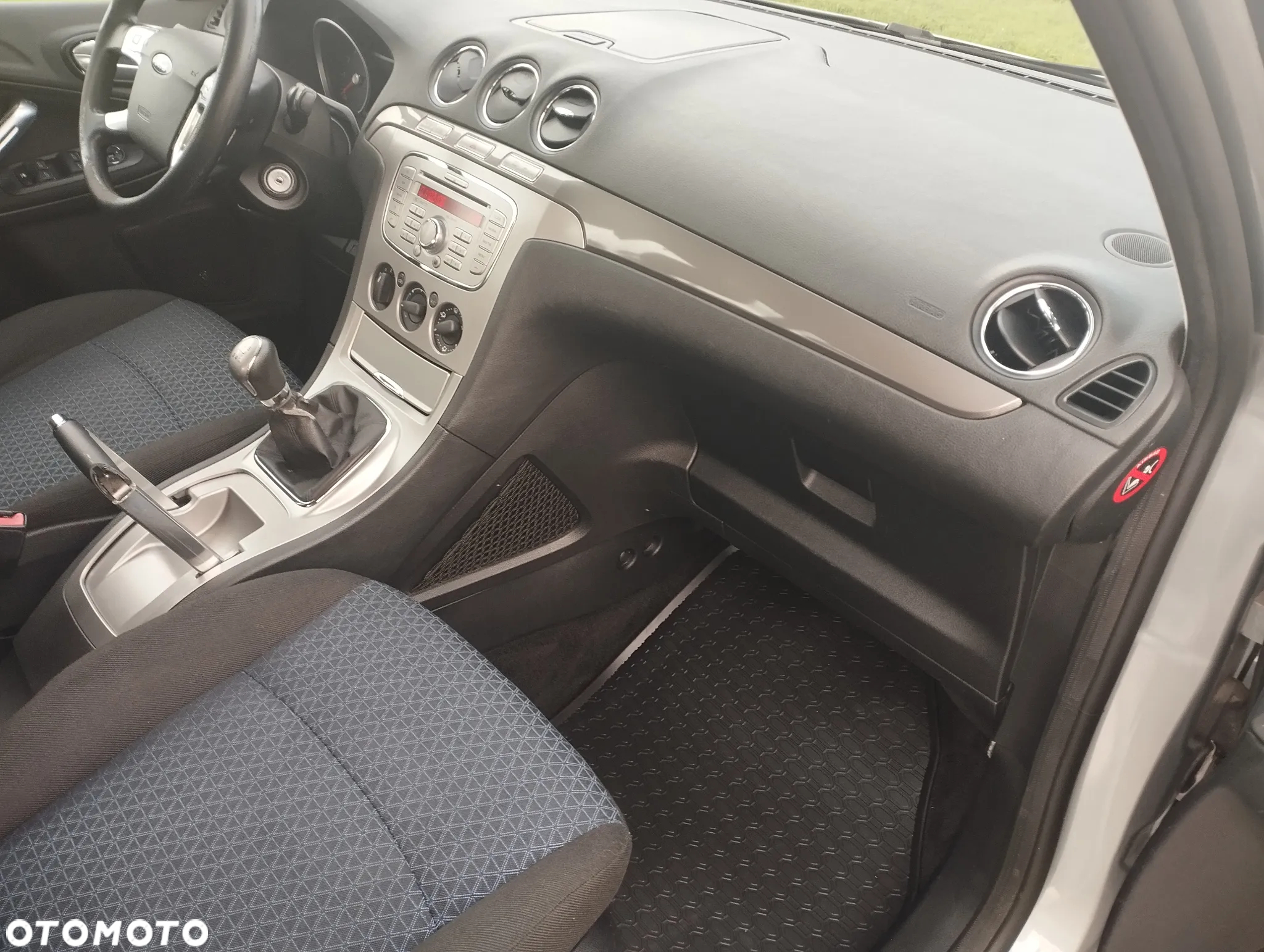 Ford Galaxy 2.0 Ambiente - 11