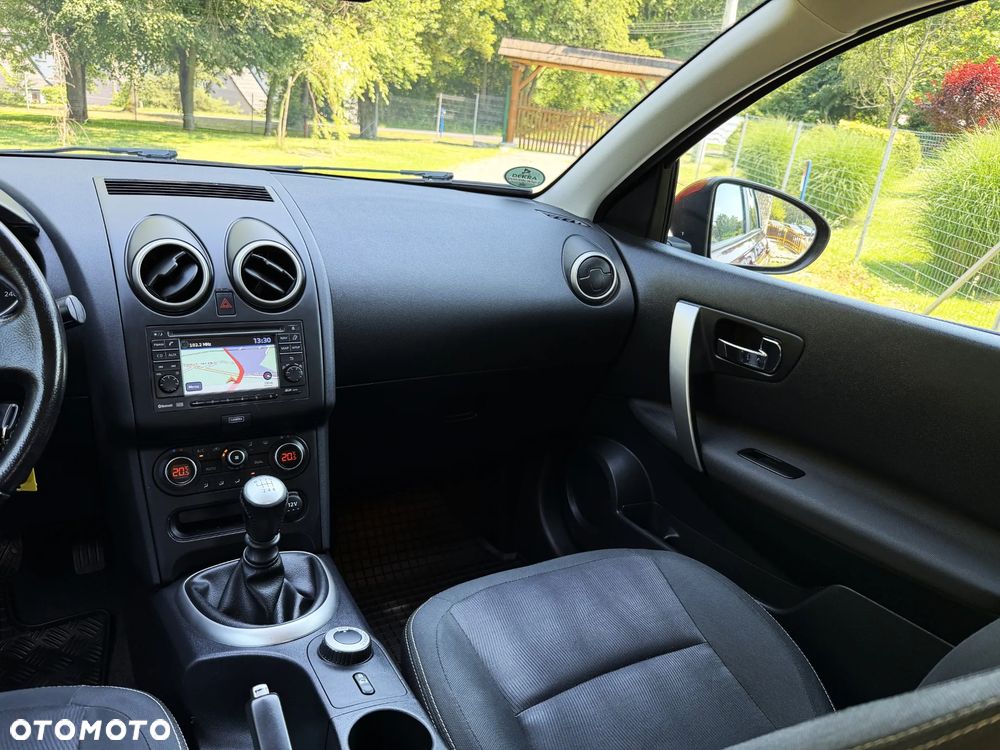 Nissan Qashqai 2.0 4 x 4 360 - 15