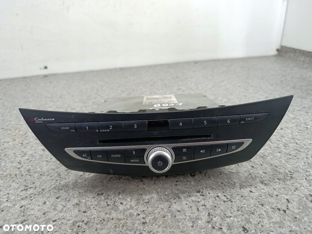 RADIO FABRYCZNE RENAULT LAGUNA III 281150017R - 1