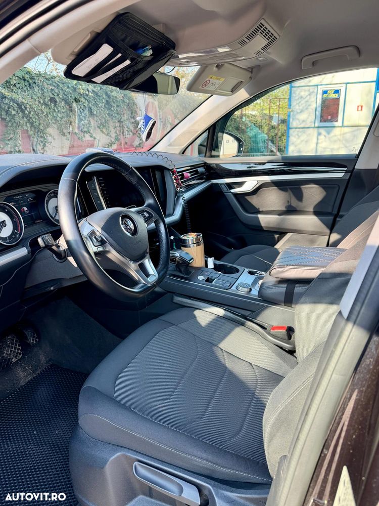 Volkswagen Touareg - 8