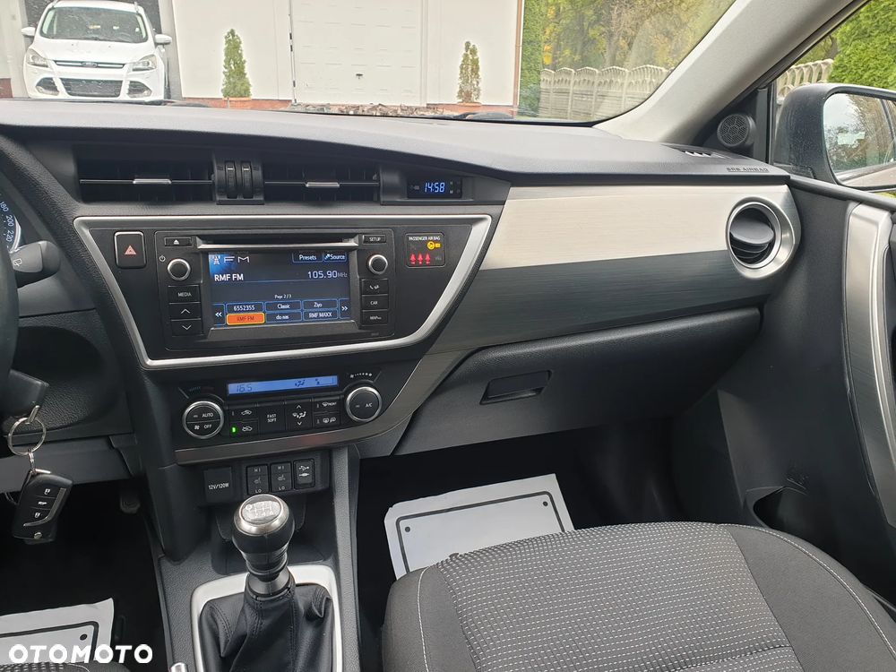 Toyota Auris 1.6 Life - 21