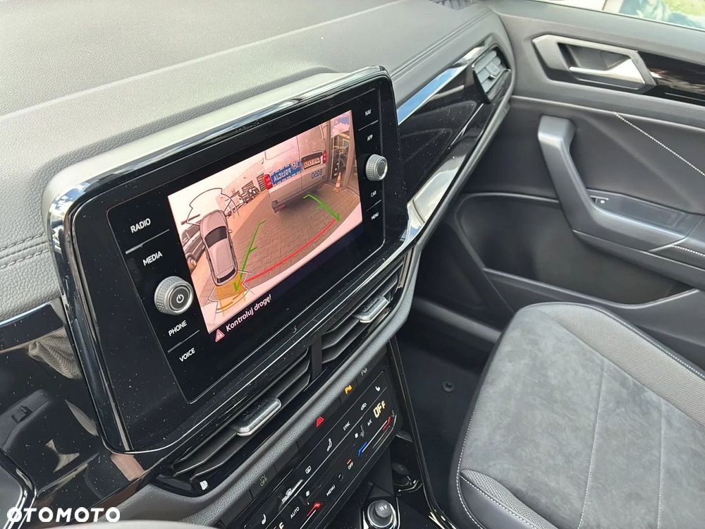 Volkswagen T-Roc - 16