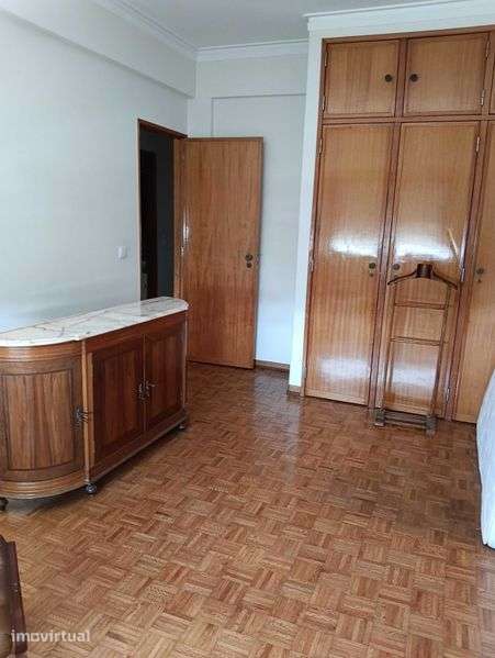 Arrenda-se Apartamento em Benfica. - Grande imagem: 2/3