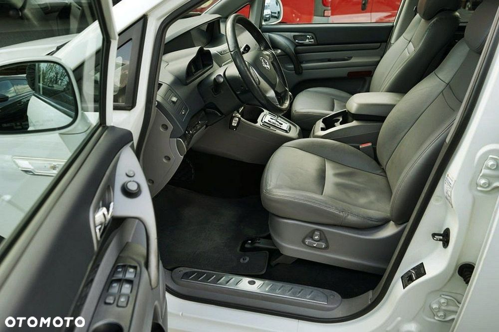 SsangYong/KGM Rodius - 16