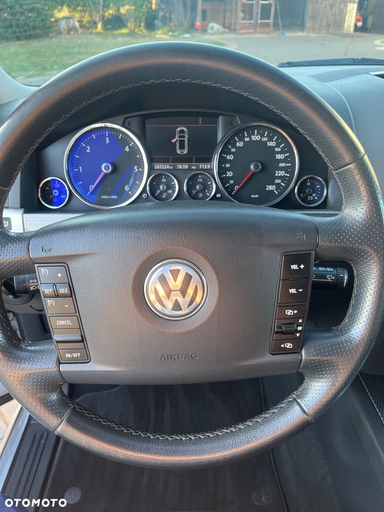 Volkswagen Touareg 3.0 V6 TDI DPF Automatik Individual - 20