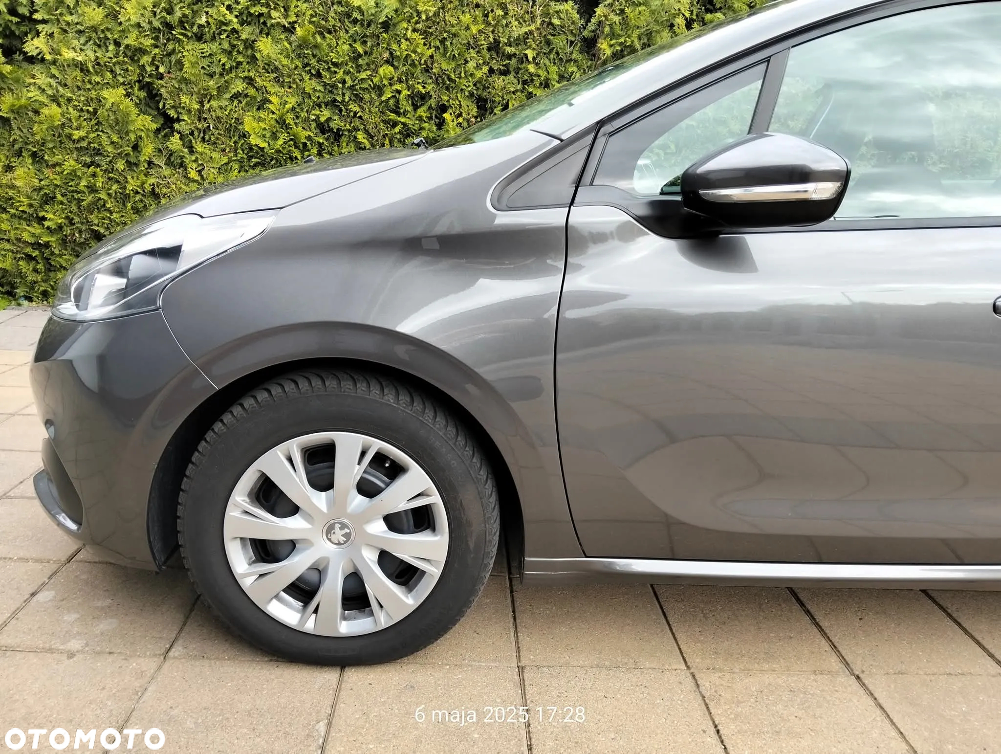 Peugeot 208 - 11