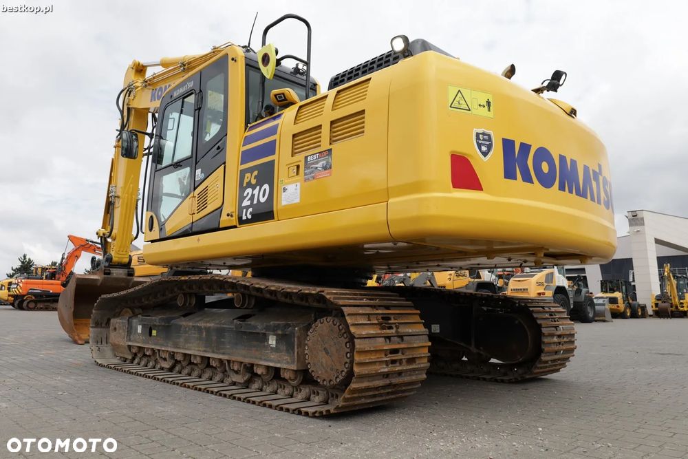 Komatsu PC210LC-11 - 6