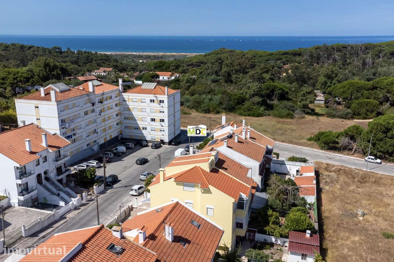 Moradia Exclusiva na Charneca de Caparica – A Dois Passos do Mar - Grande imagem: 4/30