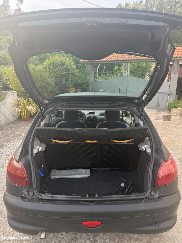 Peugeot 206 1.1 XR - 3