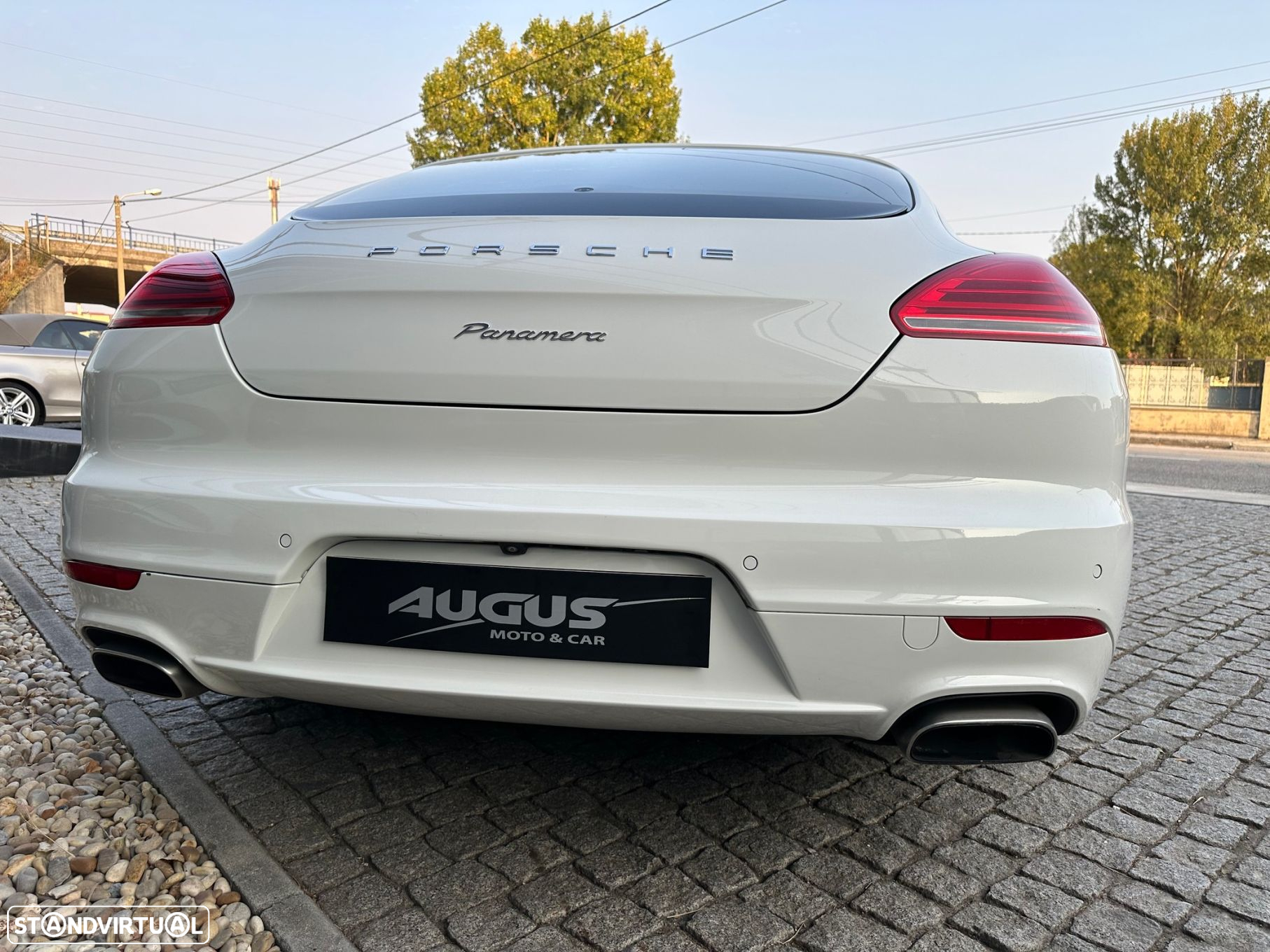 Porsche Panamera Standard - 4
