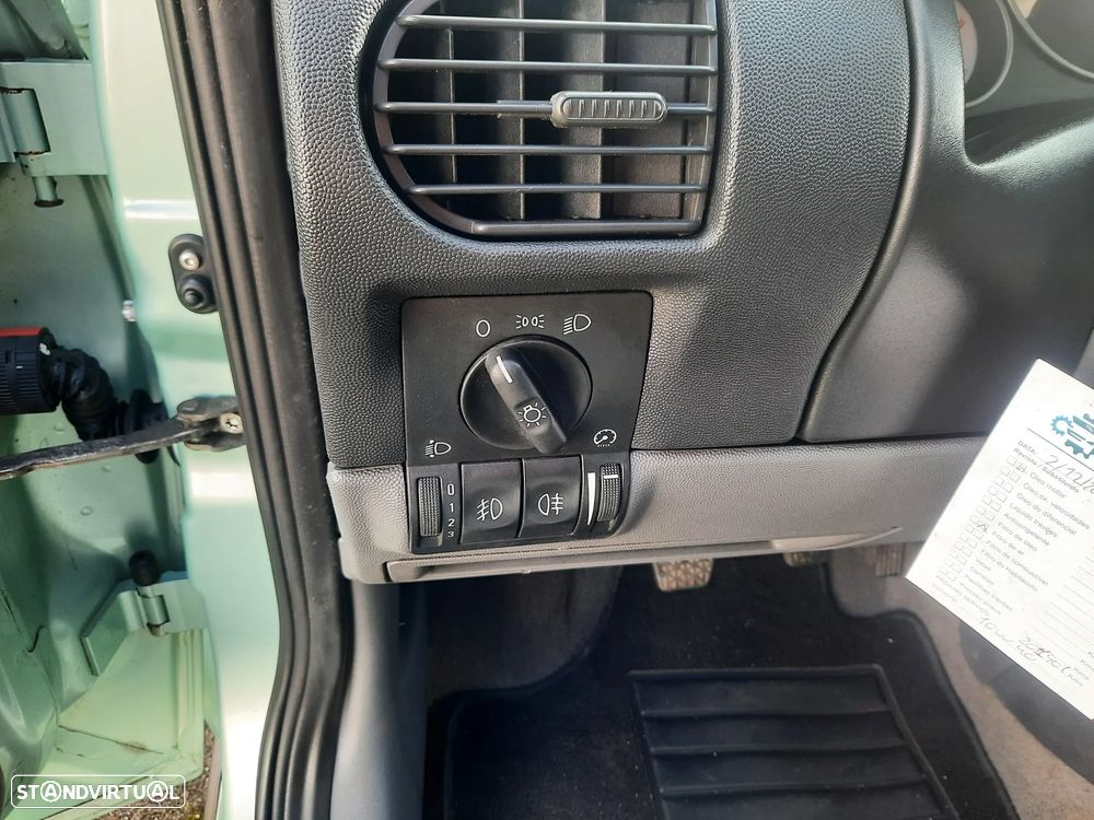 Opel Corsa 1.2 16V Sport - 6