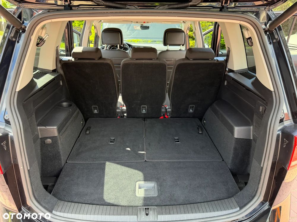 Volkswagen Touran 2.0 TDI BMT Highline DSG - 19