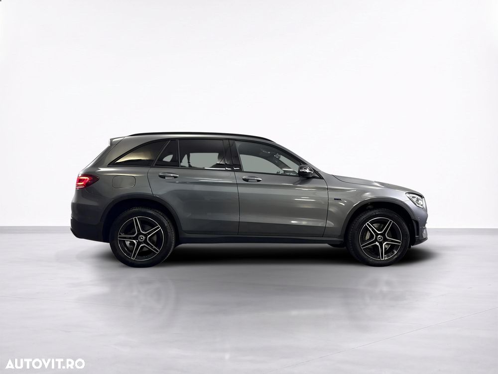 Mercedes-Benz GLC - 7