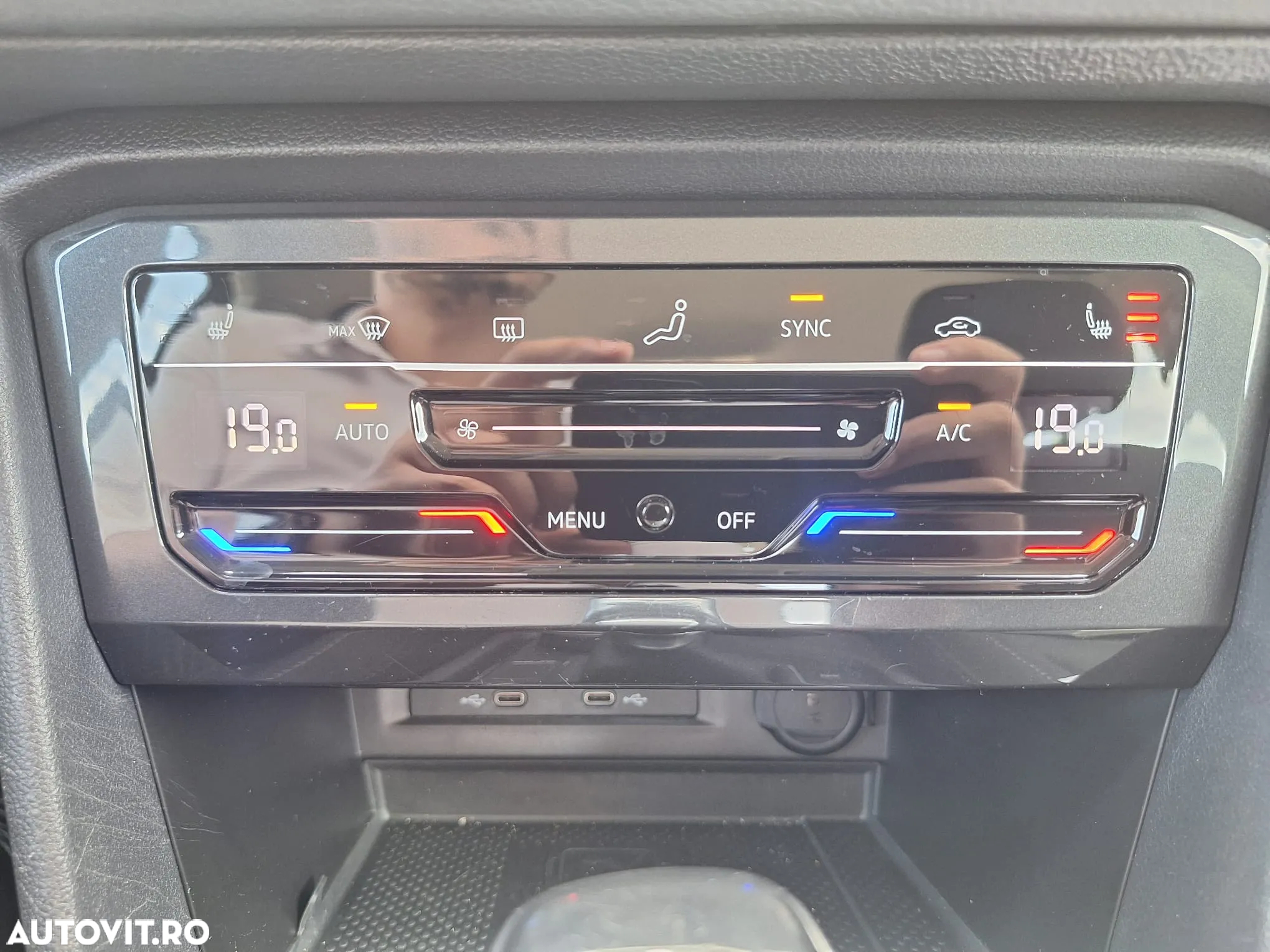 Volkswagen Tiguan 2.0 TDI SCR 4MOTION DSG Elegance - 13