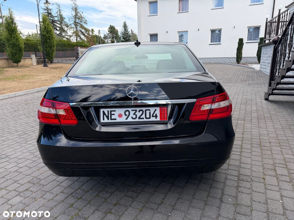 Mercedes-Benz Klasa E 220 CDI DPF BlueEFFICIENCY Automatik - 10