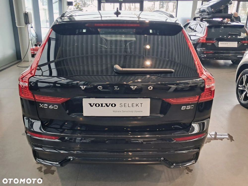 Volvo XC 60 B5 B AWD Plus Dark - 7