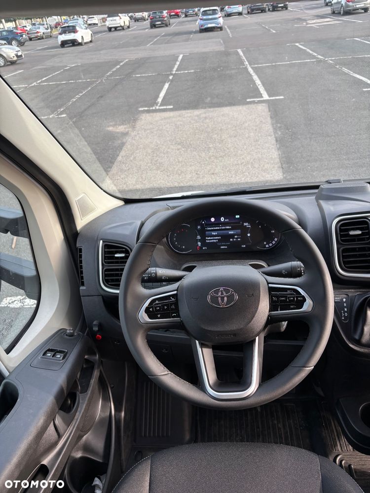 Toyota Proace MAX - 8