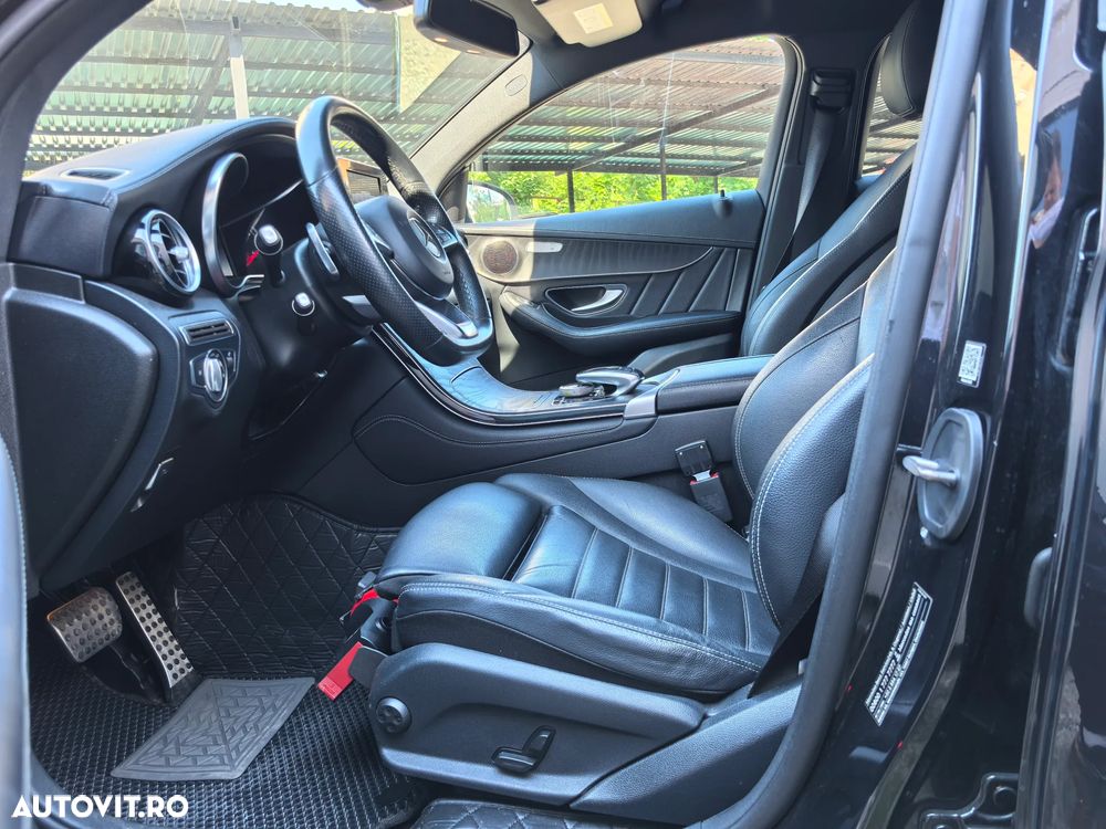 Mercedes-Benz GLC Coupe 300 e 4Matic 9G-TRONIC AMG Line - 14