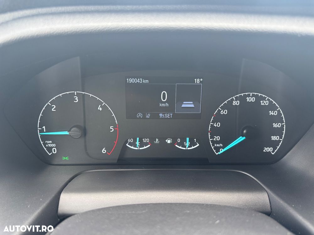 Ford TRANSIT CUSTOM - 15