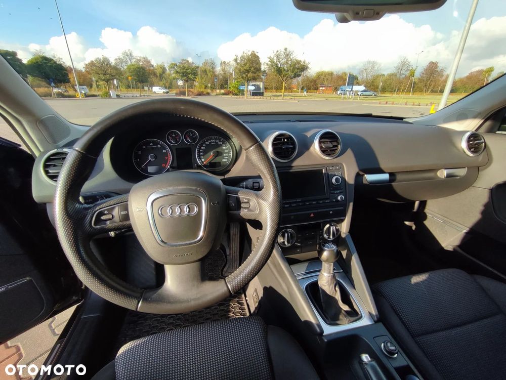 Audi A3 Sportback 1.8 TFSI Ambition - 19