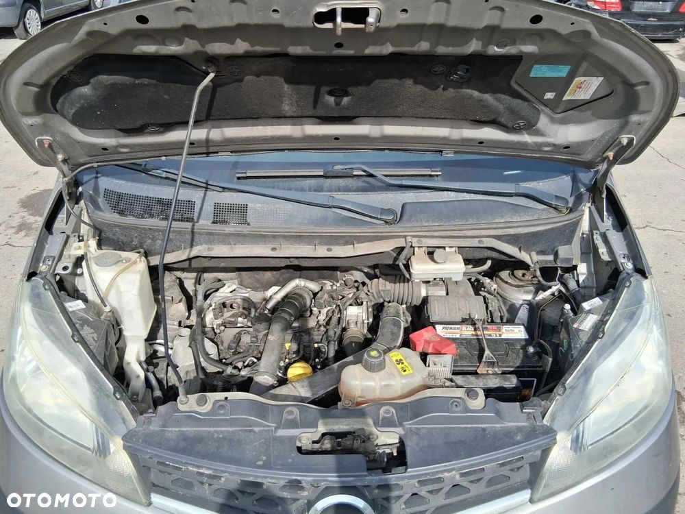 Nissan NV200 - 16