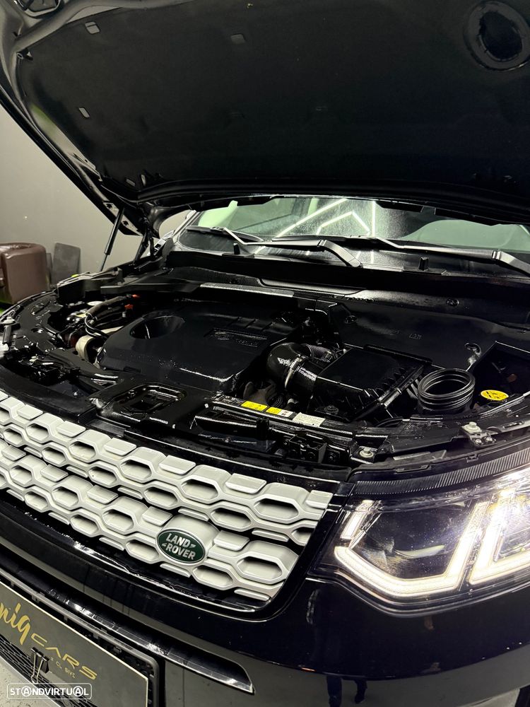 Land Rover Discovery Sport P300e R-Dynamic HSE - 35