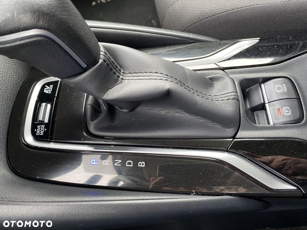 Toyota Corolla 1.8 Hybrid Comfort - 18