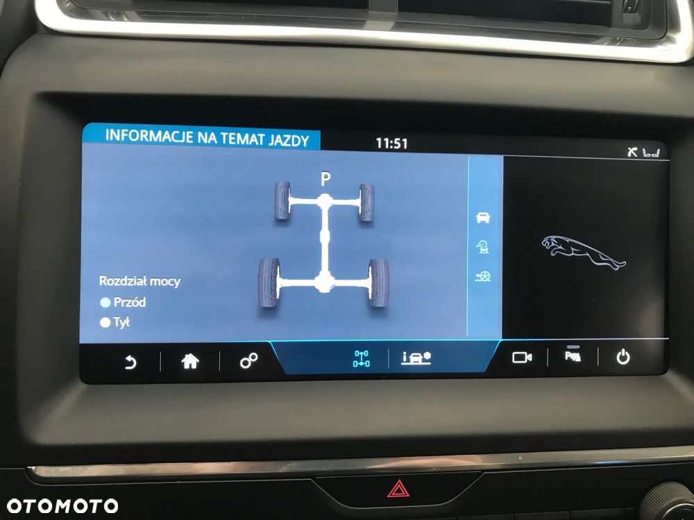 Jaguar E-Pace 2.0 i4D AWD - 25