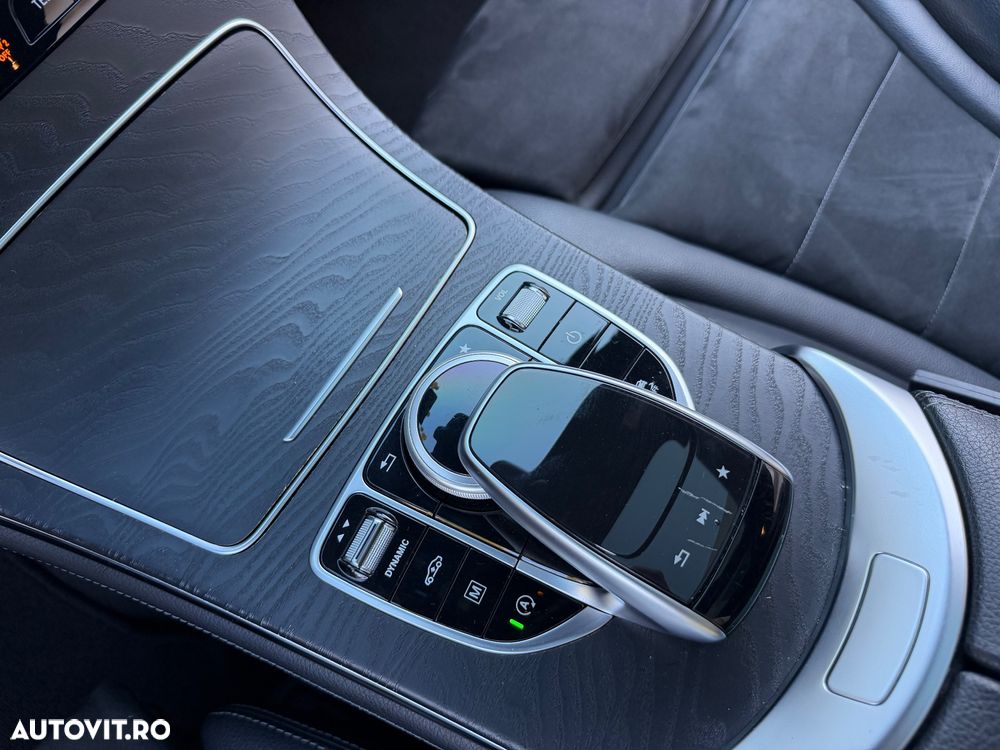 Mercedes-Benz GLC 250 d 4MATIC 9G-TRONIC AMG Line - 25