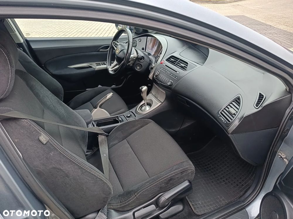 Honda Civic 1.8 Executive - 8