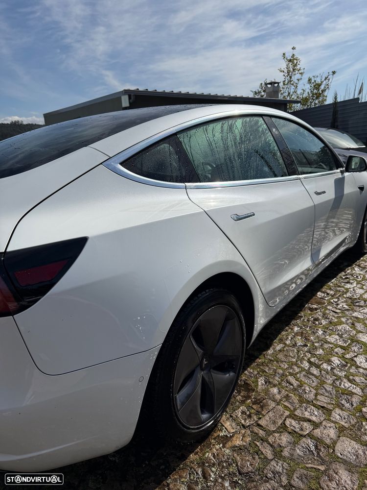 Tesla Model 3 Standard Range Plus RWD - 4
