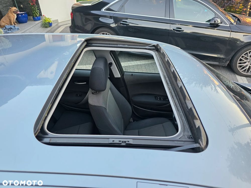 BMW Seria 1 120i - 12