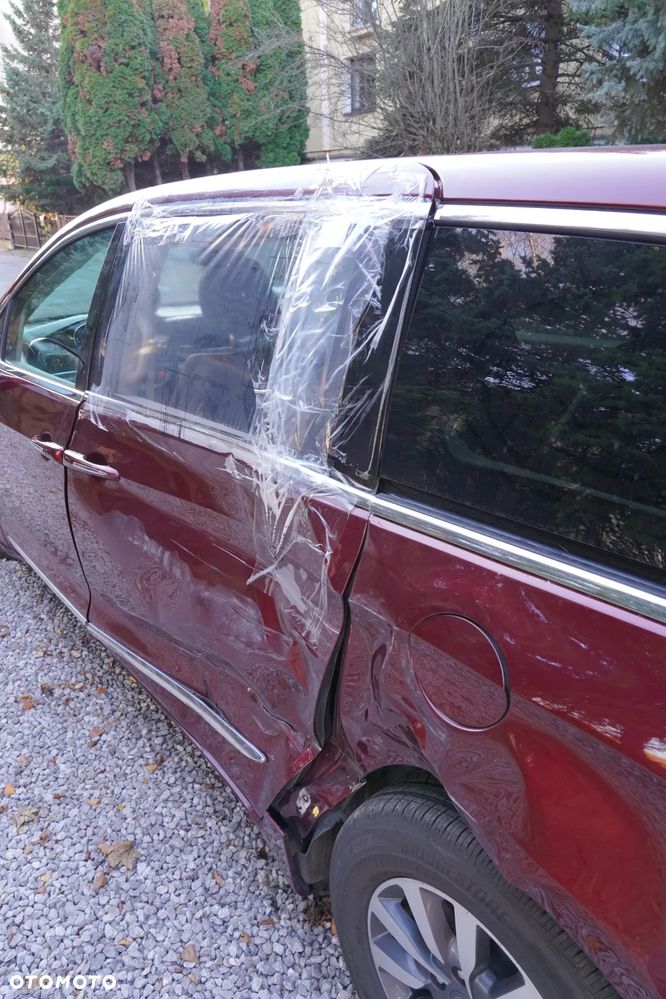 Chrysler Pacifica - 9