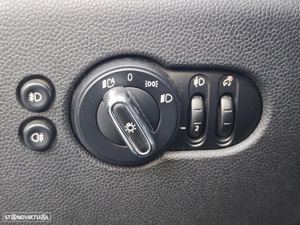 MINI Cabrio Cooper Auto - 37