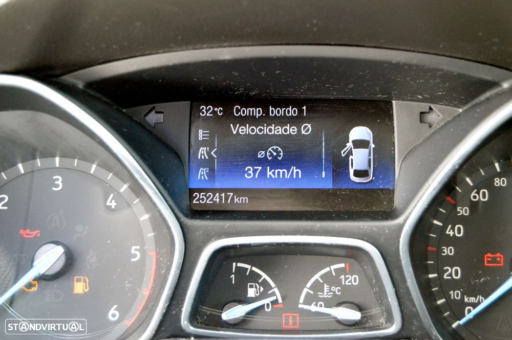 Ford Focus SW 1.5 TDCi Titanium - 14