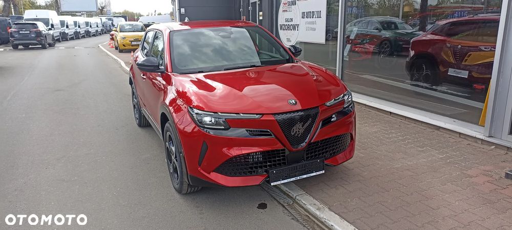 Alfa Romeo Junior 1.2 mHEV Ti eDCT - 4