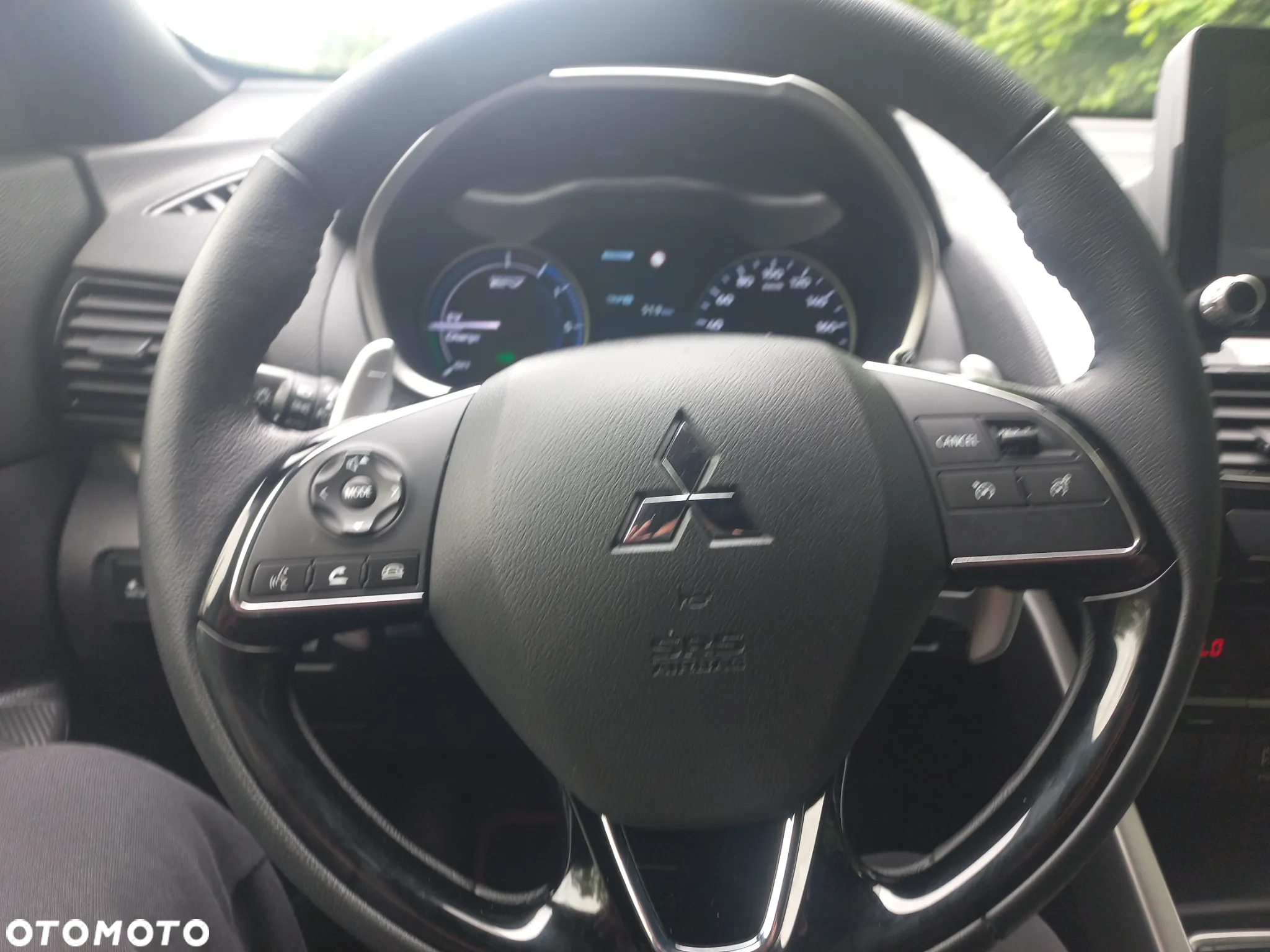 Mitsubishi Eclipse Cross Plug-In Hybrid 4WD Basis - 5