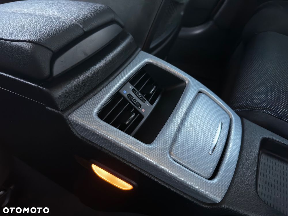 BMW Seria 3 320i - 19