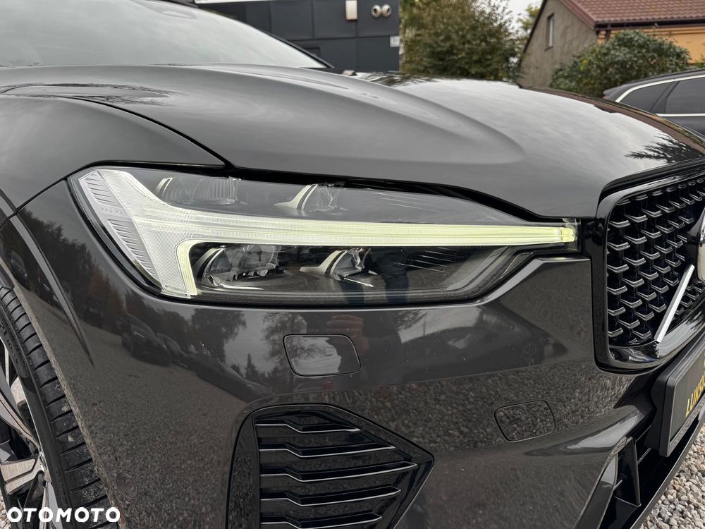 Volvo XC 60 B4 D AWD Plus Dark - 31