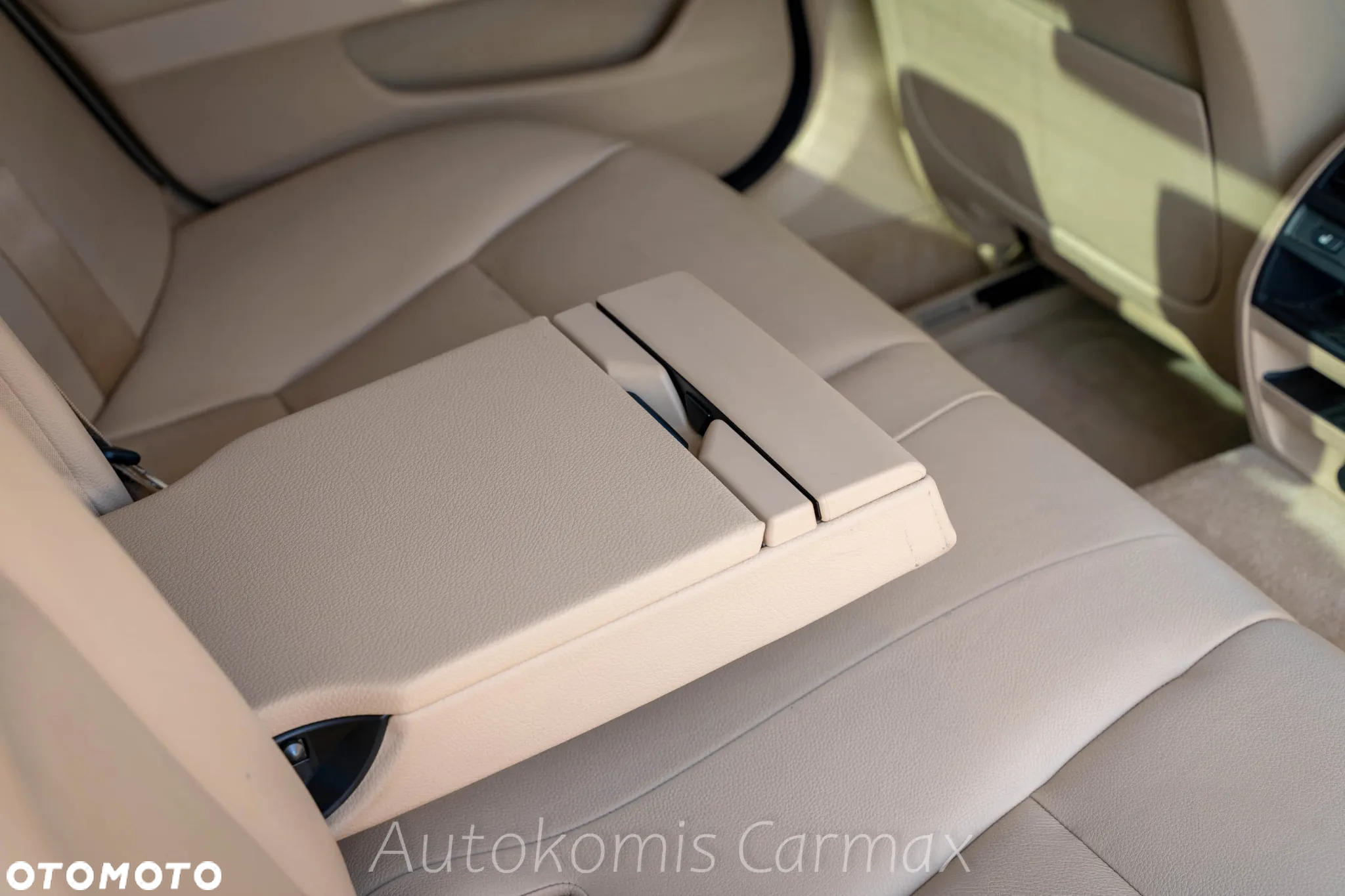 BMW Seria 5 535i xDrive - 24