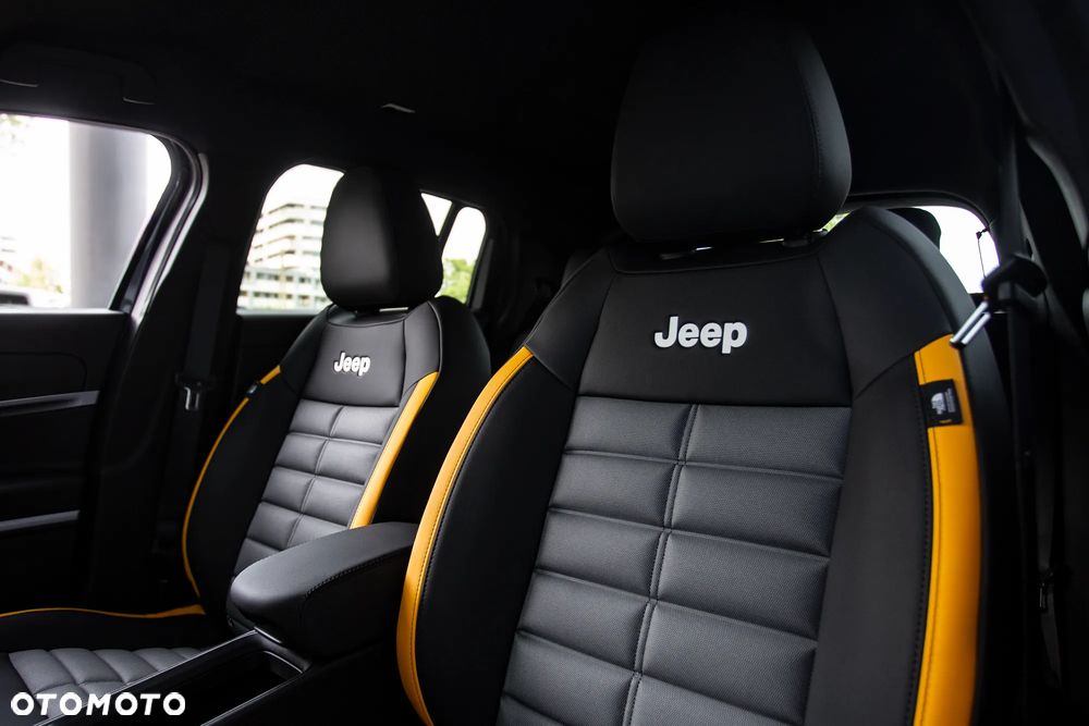 Jeep Avenger 1.2 T3 mHEV The North Face 4xe eDCT6 - 9