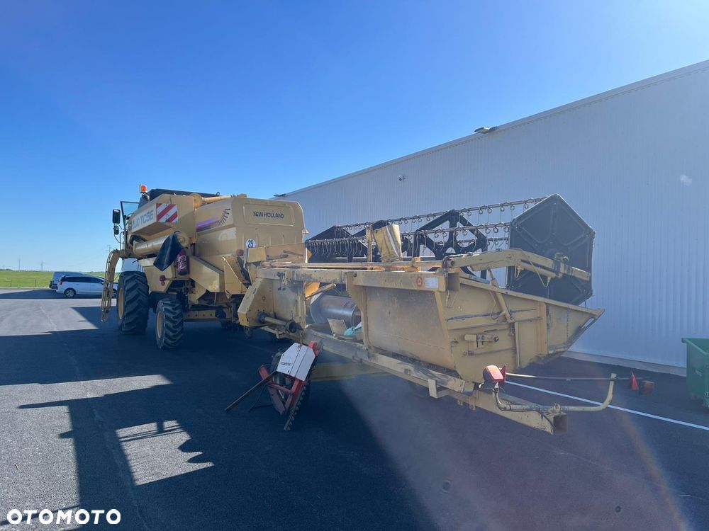 New Holland TC 56 - 4