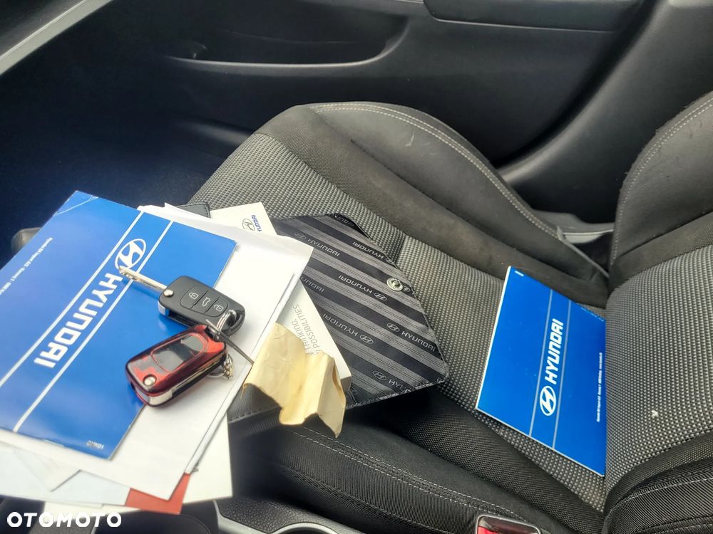 Hyundai i30 blue 1.6 CRDi YES Gold - 21