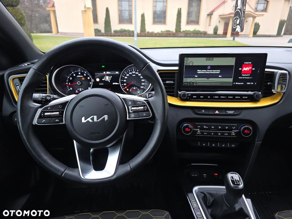 Kia XCeed 1.5 T-GDI L Business Line - 13
