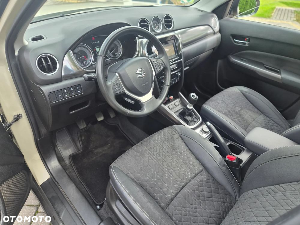 Suzuki Vitara 1.4 Boosterjet Hybrid Allgrip Comfort - 14
